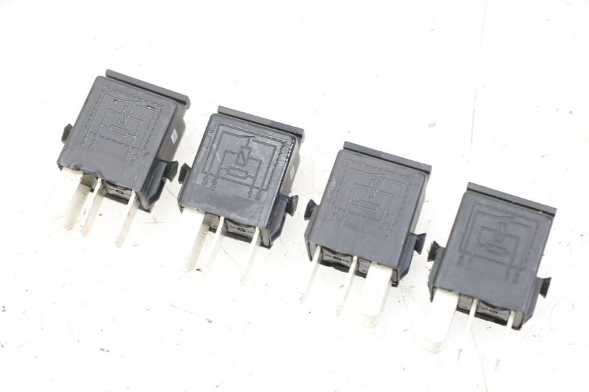 photo de ELEKTRISCHE RELAIS BMW C1 125 (2000 - 2003) - Hauptansicht