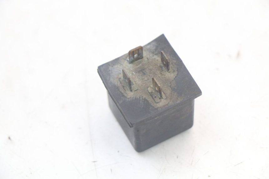 photo de ELEKTRISCHE RELAIS MBK BOOSTER SPIRIT 50 (2004 - 2017) - Zoom auf Gebrauchszustand