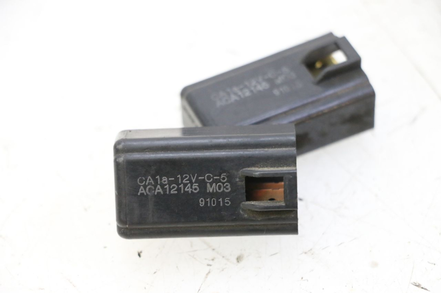 photo de ELEKTRISCHES RELAIS SUZUKI BURGMAN 125 (2007 - 2014) - Detailansicht des Bauteils