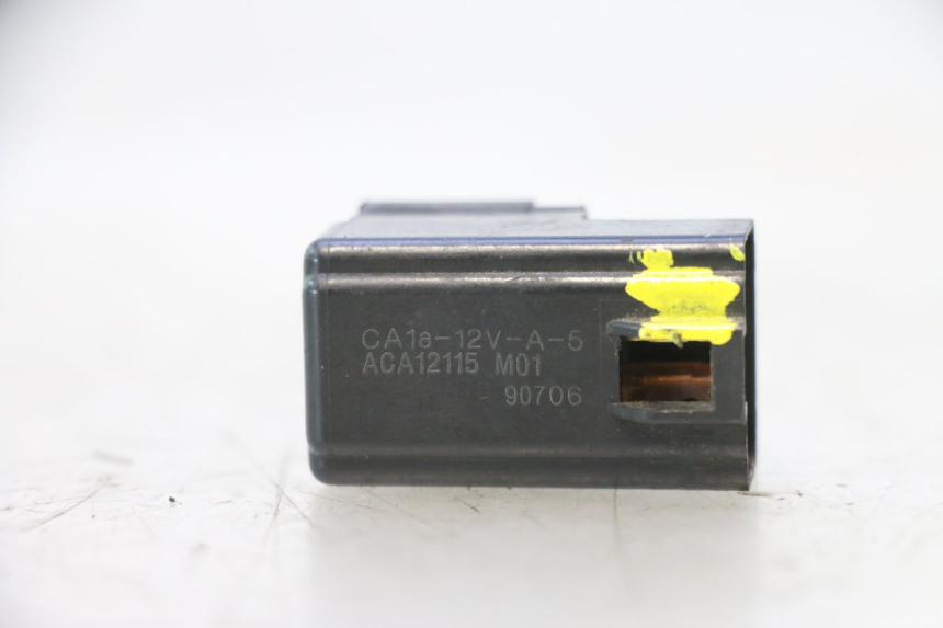 photo de ELEKTRISCHES RELAIS SUZUKI BURGMAN 125 (2007 - 2014) - Detailansicht des Bauteils