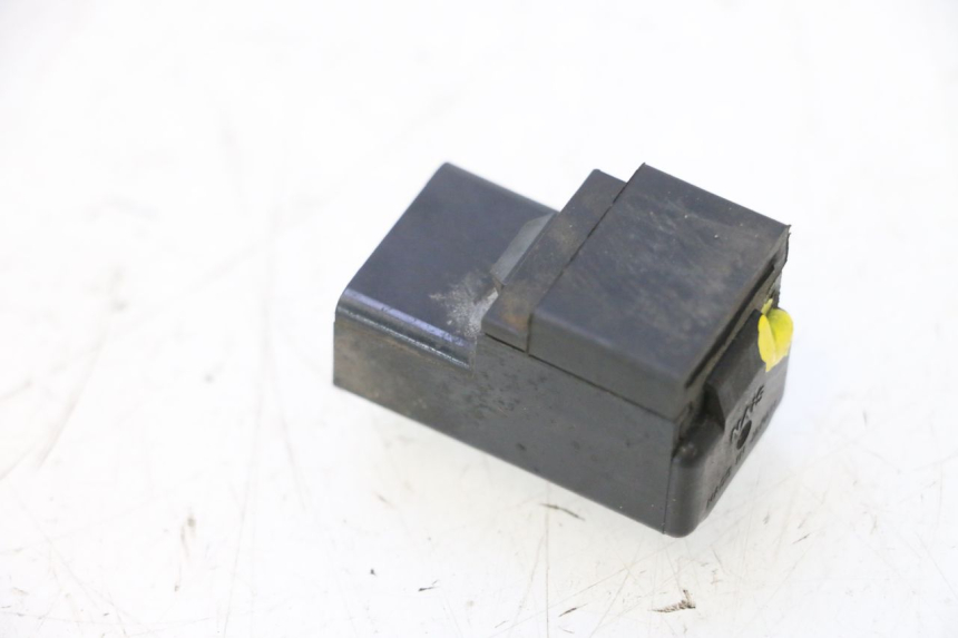 photo de ELEKTRISCHES RELAIS SUZUKI BURGMAN 125 (2007 - 2014) - Alternative Perspektive