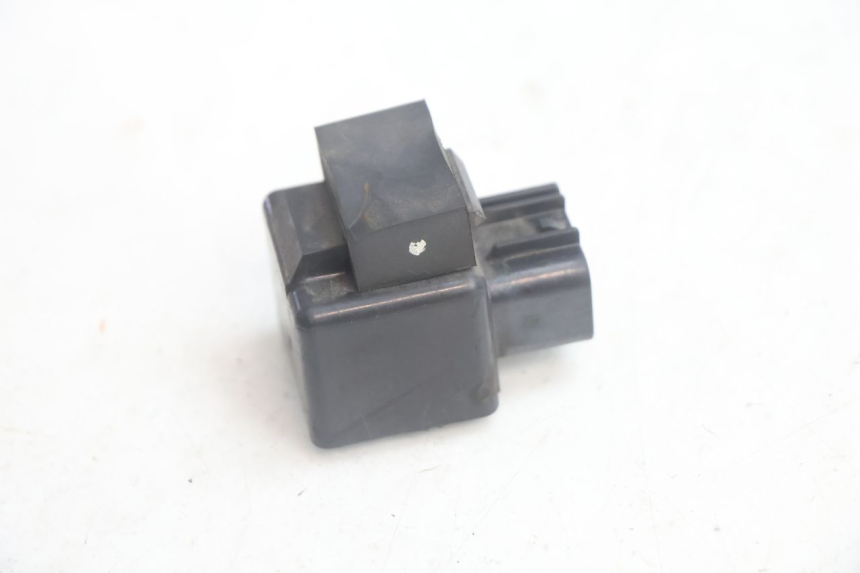 photo de RELAIS SUZUKI BURGMAN EXECUTIVE ABS 650 (2006 - 2012) - Alternative Perspektive