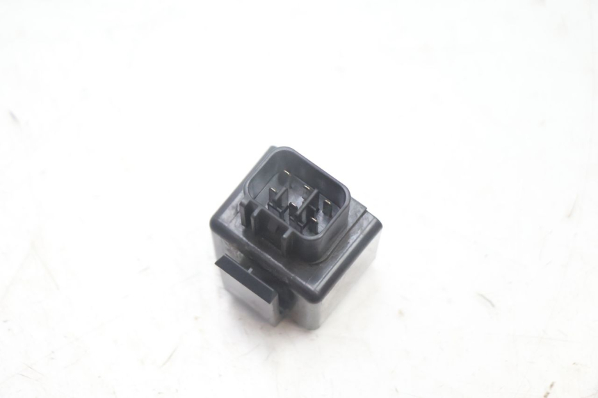 photo de RELAIS SUZUKI BURGMAN EXECUTIVE ABS 650 (2006 - 2012) - Alternative Perspektive