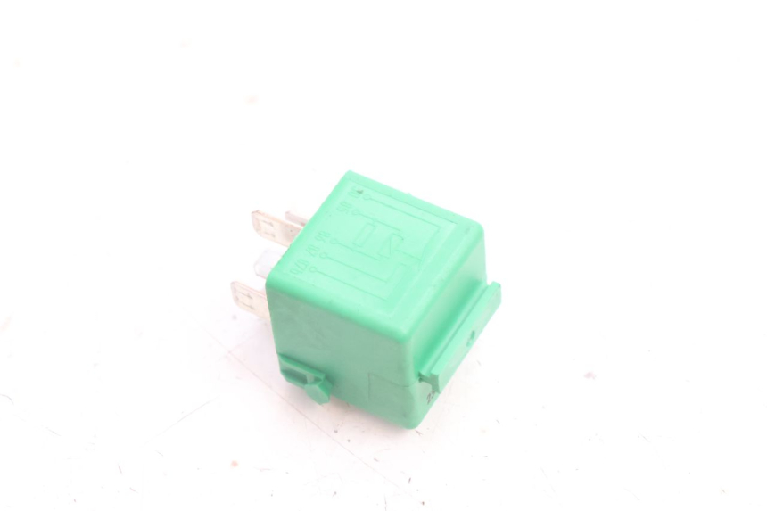 photo de ELEKTRISCHE RELAIS BMW C1 125 (2000 - 2003) - Detailansicht des Bauteils