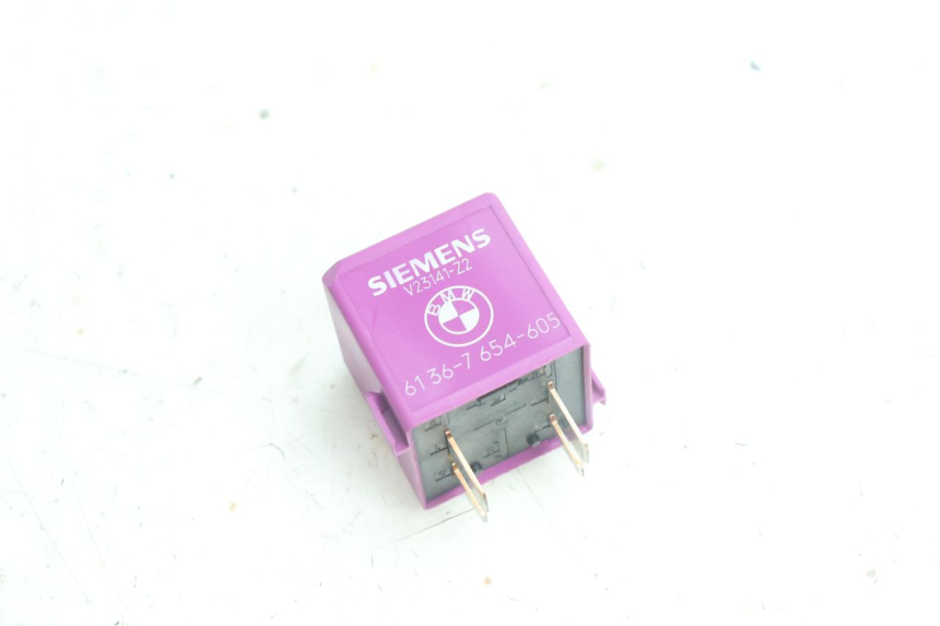 photo de ELEKTRISCHE RELAIS BMW C1 125 (2000 - 2003) - Detailansicht des Bauteils
