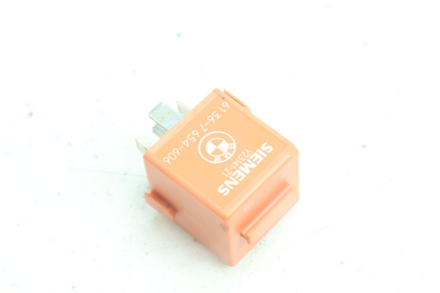 photo de ELEKTRISCHE RELAIS BMW C1 125 (2000 - 2003) - Alternative Perspektive