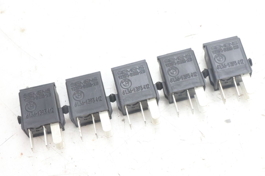 photo de ELEKTRISCHE RELAIS BMW C1 125 (2000 - 2003) - Hauptansicht