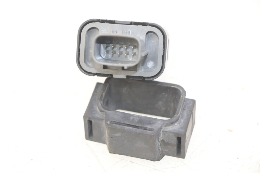 photo de ELEKTRISCHES RELAIS HONDA CB R 1000 (2018 - 2023) - Alternative Perspektive