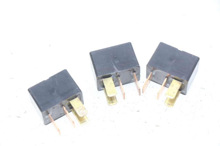 photo de RELAIS HONDA CBRF CBR-F PC41 600 (2011 - 2013) - Hauptansicht