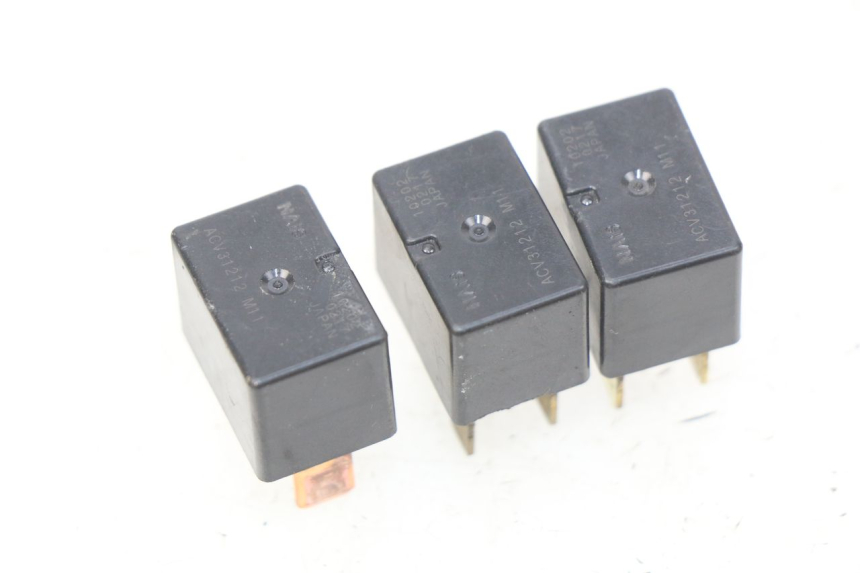 photo de RELAIS HONDA CBRF CBR-F PC41 600 (2011 - 2013) - Detailansicht des Bauteils