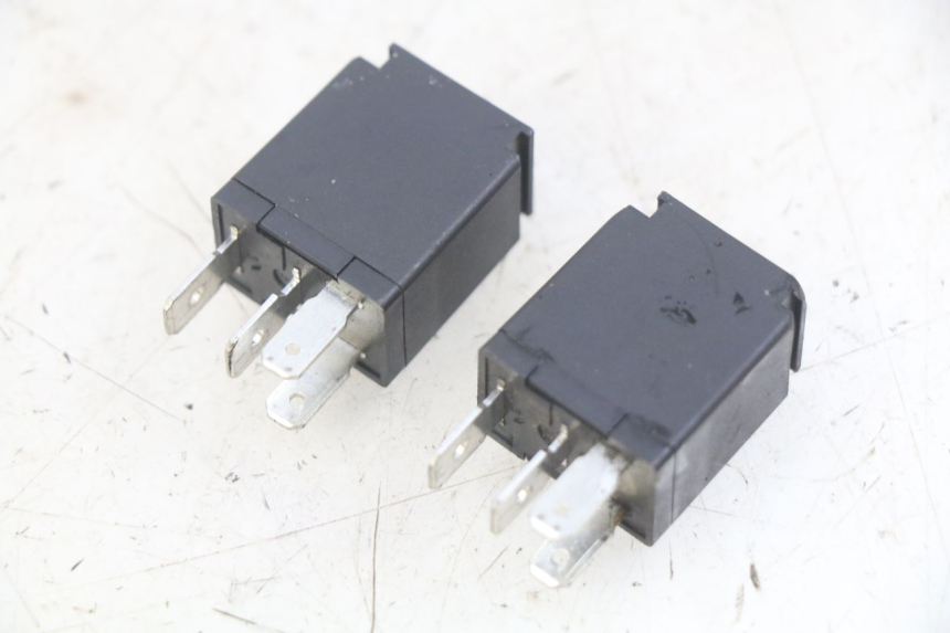 photo de ELEKTRISCHES RELAIS PEUGEOT CITYSTAR AIR 125 (2014 - 2017) - Zoom auf Gebrauchszustand