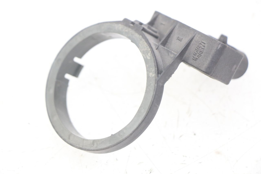 photo de ELEKTRISCHE RELAIS PEUGEOT E-VIVACITY 1 (2012 - 2018) - Zoom auf Gebrauchszustand