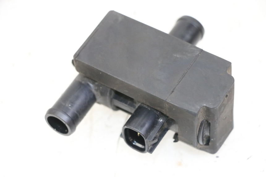 photo de RELAIS KAWASAKI ER-6 ER6 N 650 (2012 - 2016) - Zoom auf Gebrauchszustand