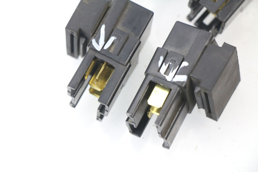 photo de ELEKTRISCHE RELAIS YAMAHA FJR ABS 1300 (2006 - 2012) - Zoom auf Gebrauchszustand