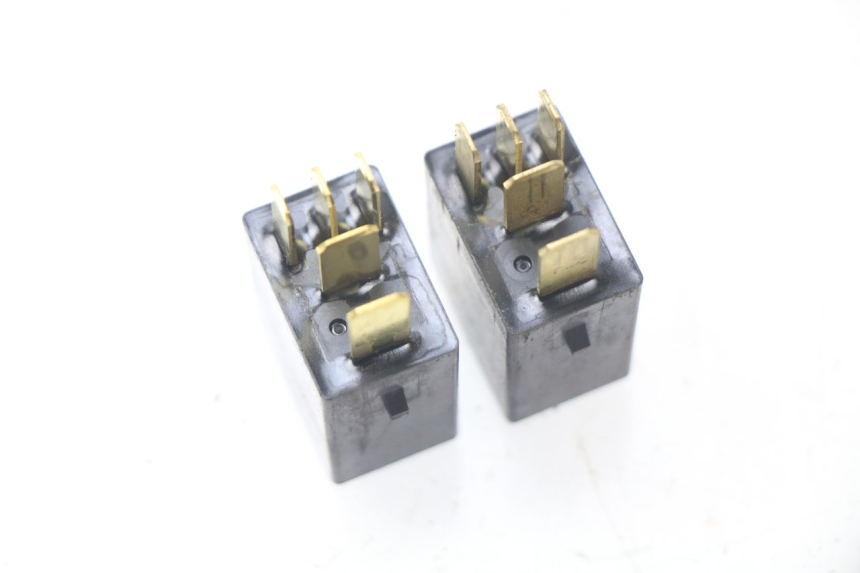 photo de ELEKTRISCHE RELAIS YAMAHA FJR ABS 1300 (2006 - 2012) - Technische Nahaufnahme