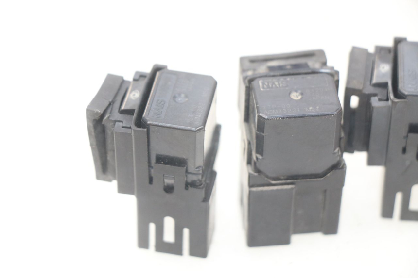 photo de ELEKTRISCHE RELAIS YAMAHA FJR ABS 1300 (2016 - 2020) - Detailansicht des Bauteils