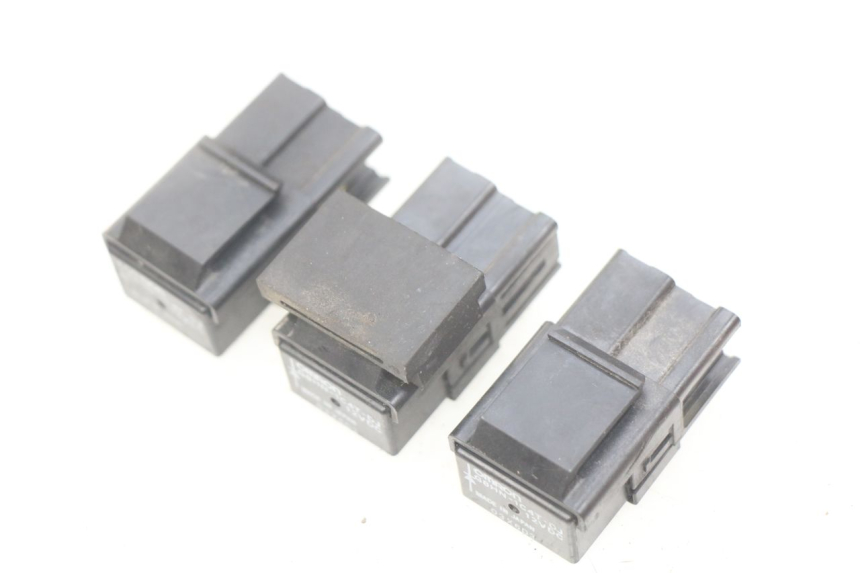 photo de ELEKTRISCHE RELAIS YAMAHA FJR ABS 1300 (2016 - 2020) - Zoom auf Gebrauchszustand