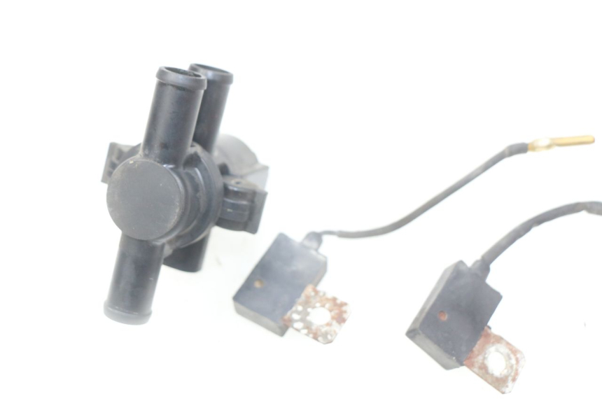 photo de ELEKTRISCHE RELAIS YAMAHA FJR ABS 1300 (2016 - 2020) - Detailansicht des Bauteils