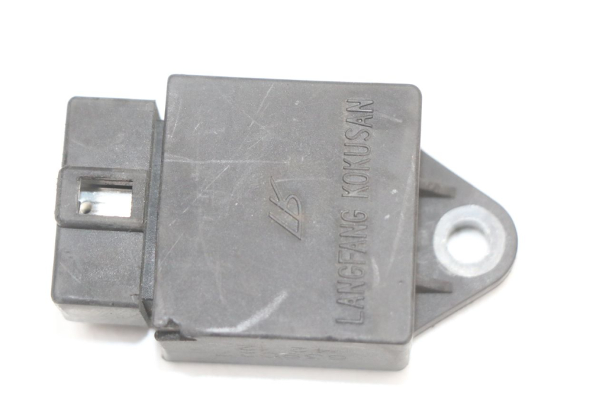 photo de ELEKTRISCHE RELAIS PIAGGIO FLY 2T 50 (2004 - 2017) - Hauptansicht