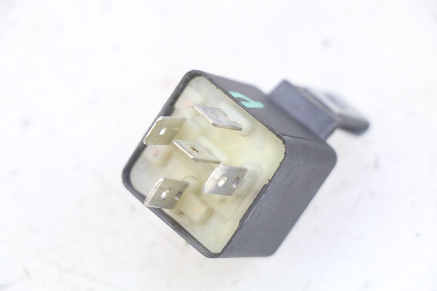 photo de ELEKTRISCHE RELAIS PIAGGIO FLY 4T 50 (2013 - 2017) - Zoom auf Gebrauchszustand