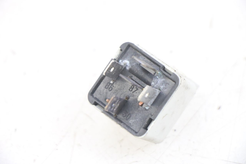 photo de ELEKTRISCHE RELAIS PIAGGIO FLY 125 (2005 - 2012) - Zoom auf Gebrauchszustand