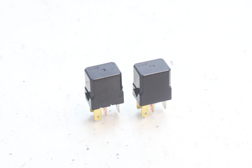 photo de RELAIS YAMAHA FZ8 800 (2010 - 2016) - Alternative Perspektive