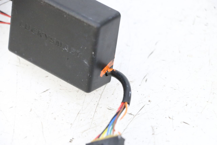 photo de RELAIS KUKIRIN G2 MASTER 1 - Zoom auf Gebrauchszustand