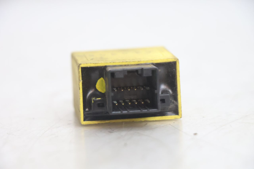 photo de ELEKTRISCHES RELAIS GILERA GP 800 (2007 - 2013) - Technische Nahaufnahme