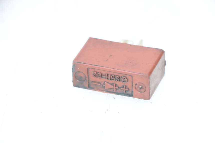 photo de RELAIS KAWASAKI GPX F ZX750F 750 (1986 - 1990) - Hauptansicht