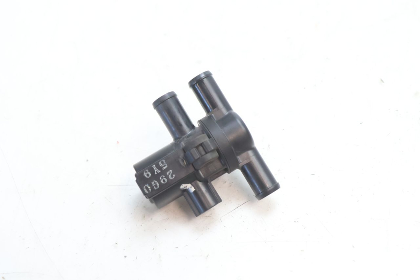 photo de RELAIS SUZUKI GSR 600 (2005 - 2012) - Hauptansicht