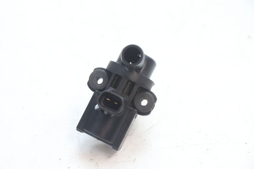 photo de RELAIS SUZUKI GSR 600 (2005 - 2012) - Alternative Perspektive