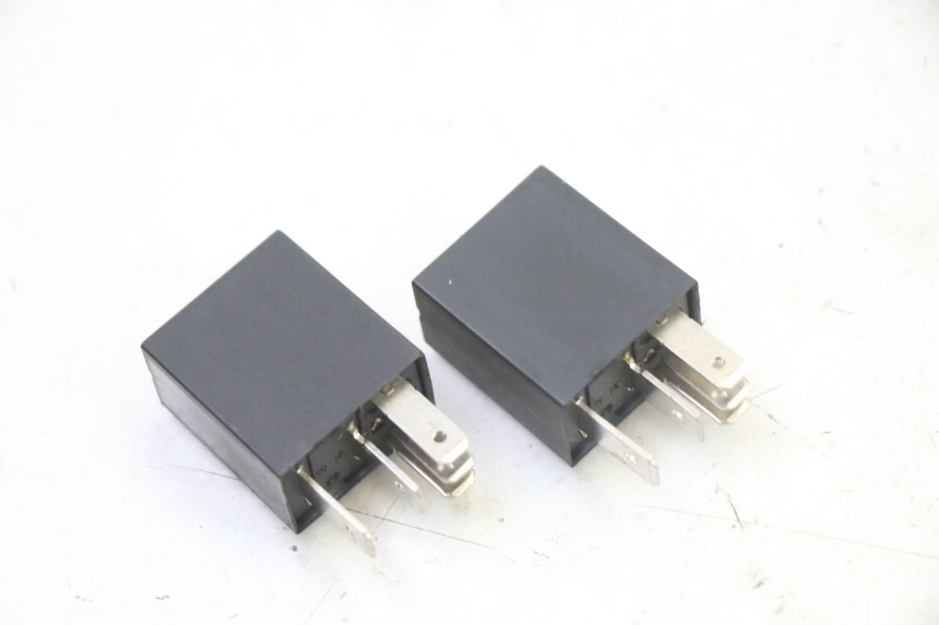 photo de ELEKTRISCHES RELAIS PEUGEOT KISBEE 2T 50 (2018 - 2022) - Alternative Perspektive