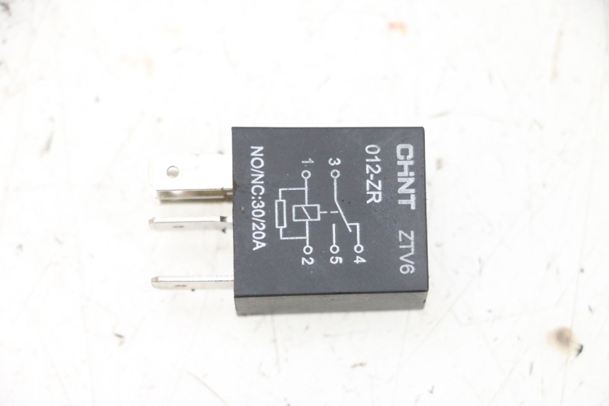 photo de ELEKTRISCHE RELAIS PEUGEOT KISBEE 4T 50 (2018 - 2022) - Detailansicht des Bauteils