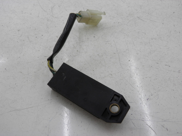 photo de RELAIS KYMCO QUANNON NAKED 125 (2010) - Hauptansicht