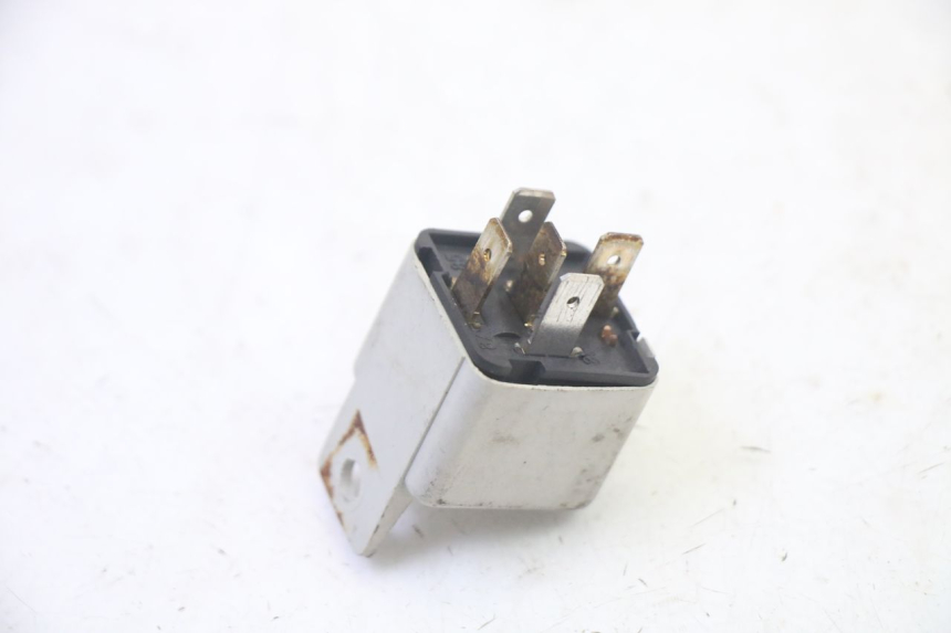 photo de RELAIS PIAGGIO LIBERTY 125 (1998 - 2008) - Alternative Perspektive