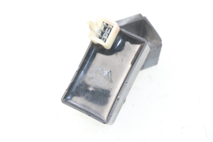 photo de RELAIS SYM MIO 100 (2006 - 2017) - Zoom auf Gebrauchszustand