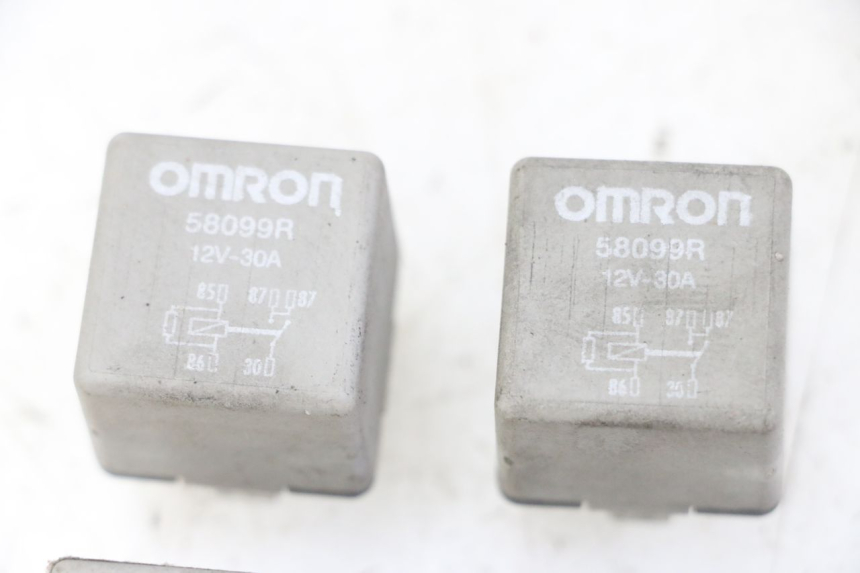 photo de ELEKTRISCHE RELAIS PIAGGIO MP3 LT 300 (2010 - 2016) - Technische Nahaufnahme