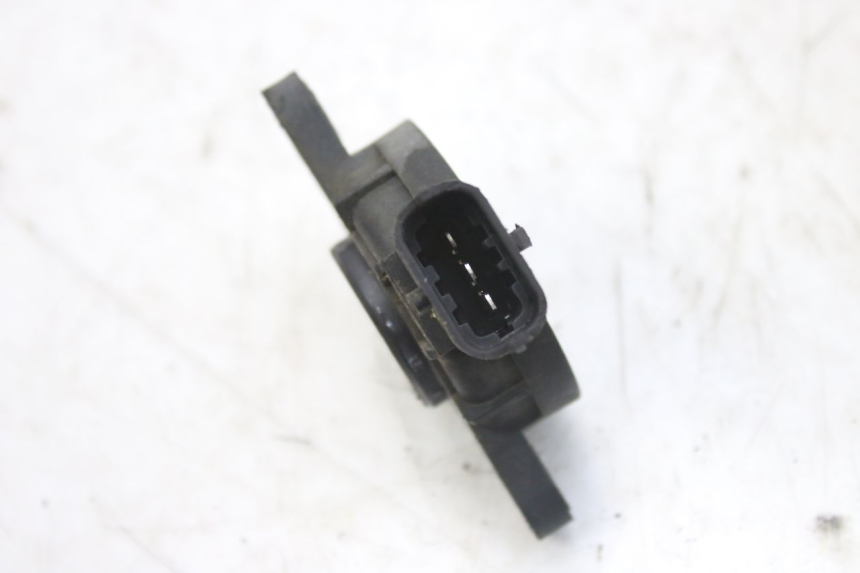 photo de ELEKTRISCHE RELAIS PIAGGIO MP3 RL 250 (2006 - 2010) - Zoom auf Gebrauchszustand