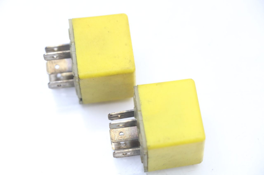 photo de ELEKTRISCHE RELAIS PIAGGIO MP3 125 (2006 - 2014) - Hauptansicht