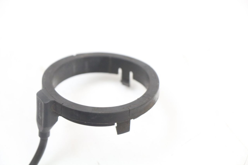 photo de ELEKTRISCHE RELAIS PIAGGIO MP3 125 (2006 - 2014) - Zoom auf Gebrauchszustand