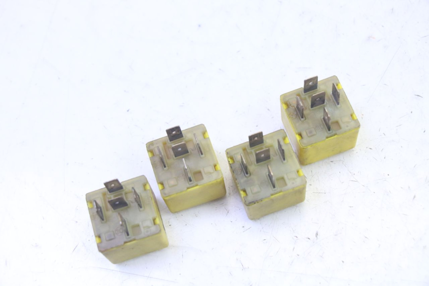 photo de ELEKTRISCHE RELAIS PIAGGIO MP3 RL 250 (2006 - 2010) - Alternative Perspektive