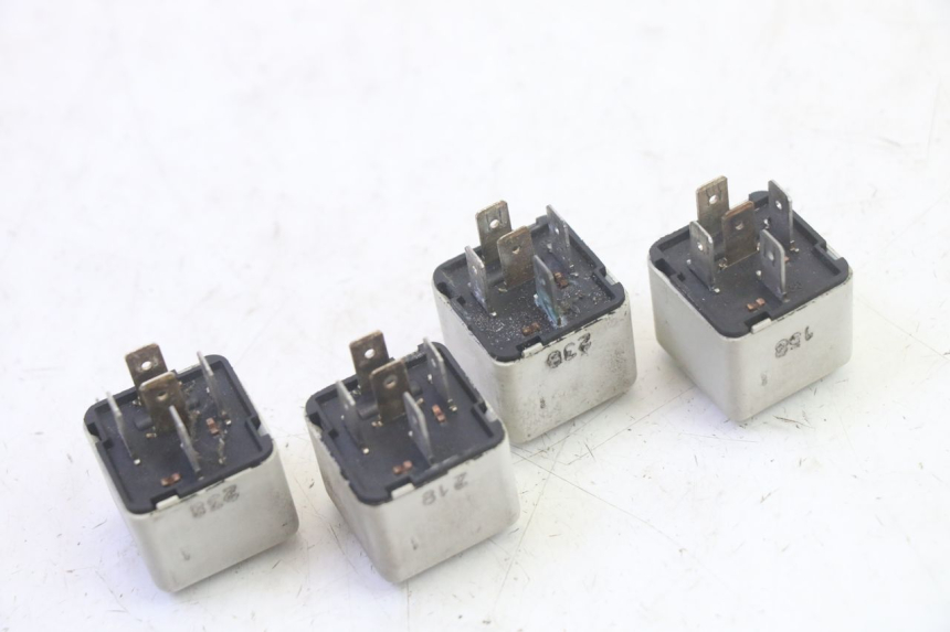 photo de ELEKTRISCHE RELAIS PIAGGIO MP3 RL 250 (2006 - 2010) - Technische Nahaufnahme