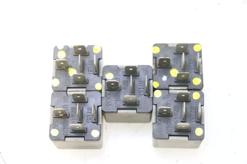 photo de ELEKTRISCHES RELAIS PIAGGIO MP3 500 (2011 - 2015) - Alternative Perspektive