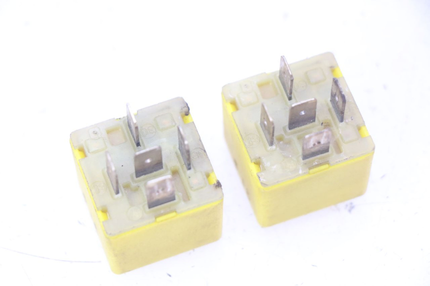 photo de ELEKTRISCHES RELAIS GILERA NEXUS 125 (2009 - 2013) - Detailansicht des Bauteils