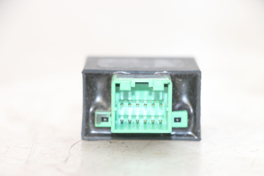 photo de ELEKTRISCHES RELAIS GILERA NEXUS 125 (2009 - 2013) - Detailansicht des Bauteils