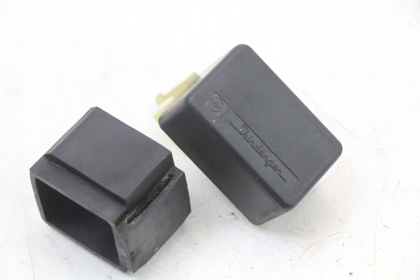 photo de ELEKTRISCHE RELAIS HONDA NTV DEAUVILLE 650 (1998 - 2001) - Alternative Perspektive