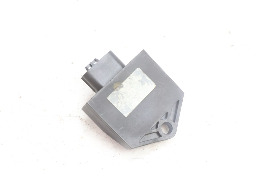 photo de ELEKTRISCHE RELAIS JM MOTORS OLDIES 4T 50 (2010 - 2020) - Technische Nahaufnahme