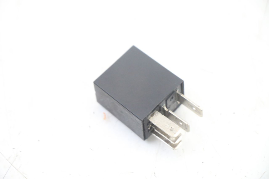 photo de ELEKTRISCHE RELAIS PEUGEOT KISBEE 4T 50 (2018 - 2022) - Alternative Perspektive