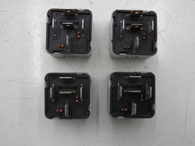 photo de RELAIS PIAGGIO MP3 400 (2007 - 2009) - Zoom auf Gebrauchszustand