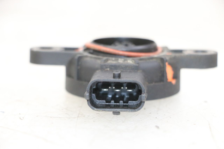 photo de ELEKTRISCHE RELAIS PIAGGIO MP3 125 (2006 - 2014) - Zoom auf Gebrauchszustand